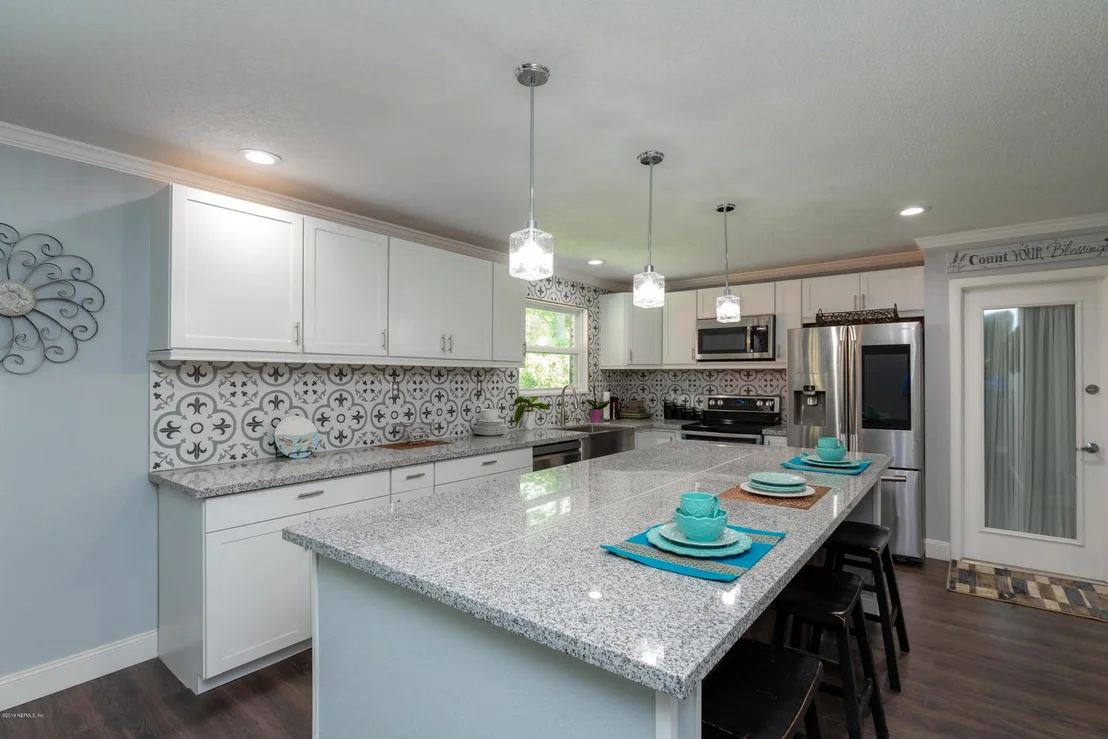 Photo of 3345 PICADILLY Lane