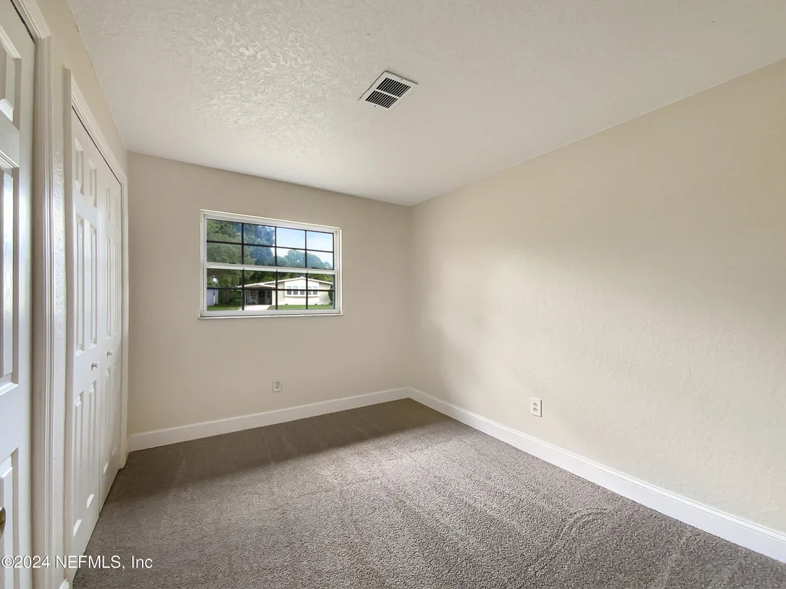 Photo of 150 SHORES Boulevard