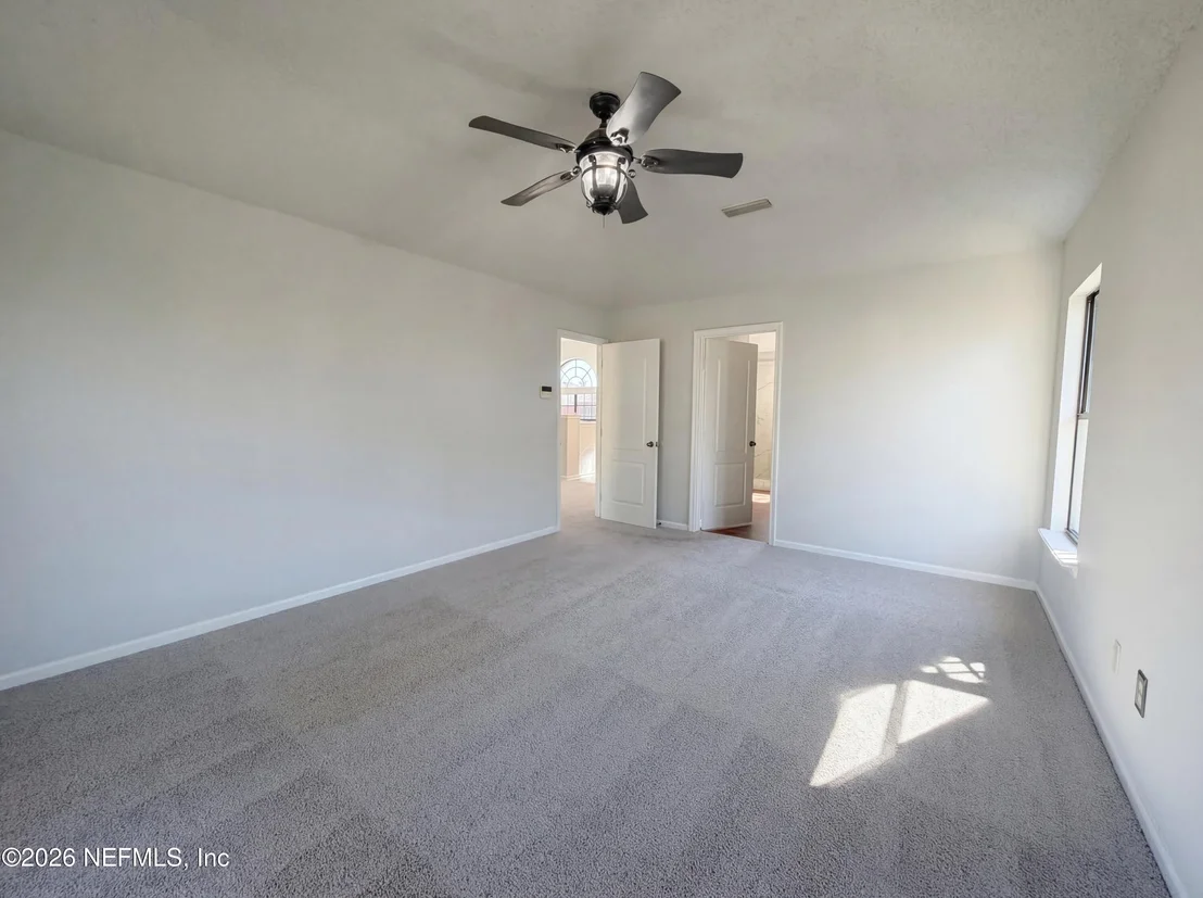 Photo of 585 THORNBERRY Road