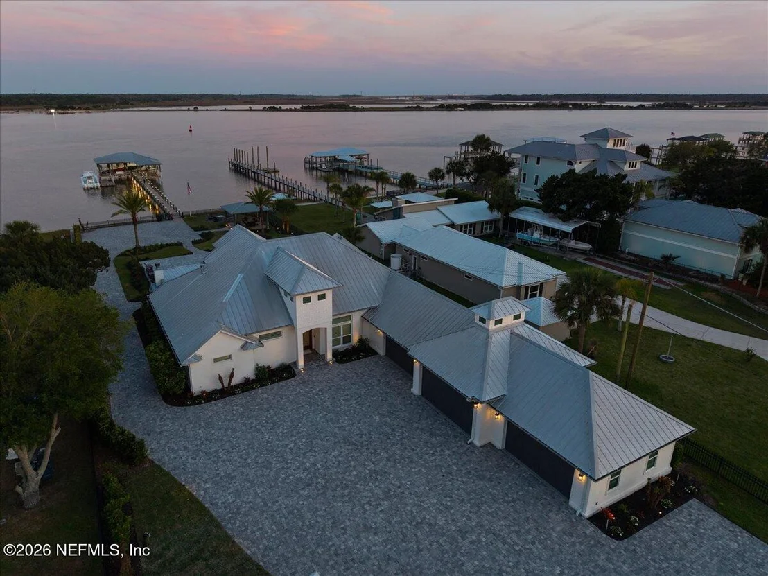 Photo of 9136 HECKSCHER Drive