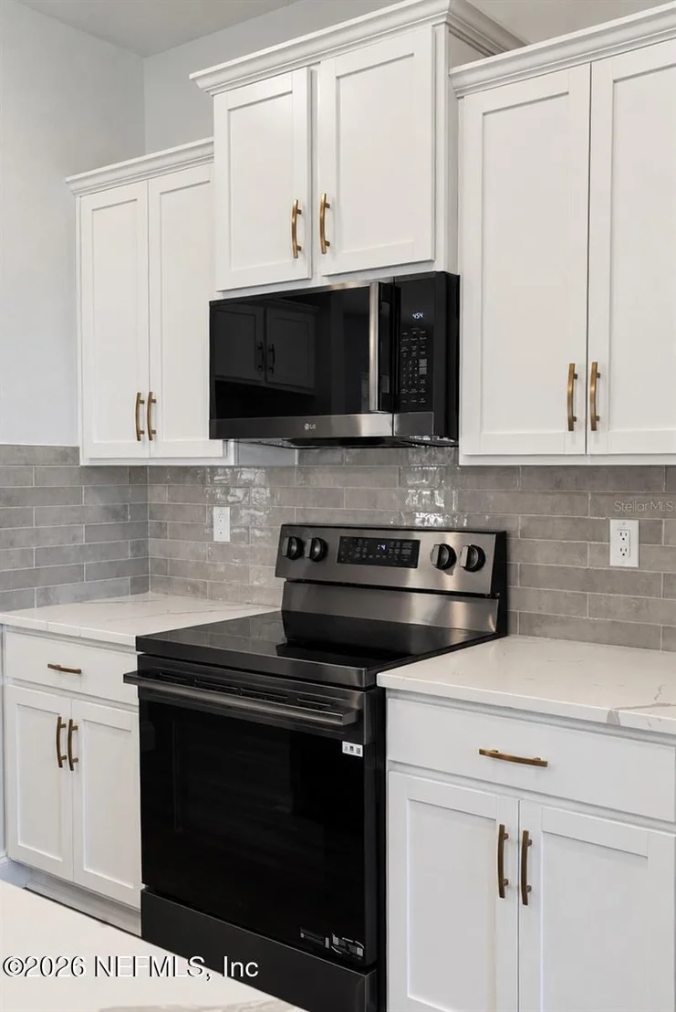 Photo of 6 BRONSON Lane