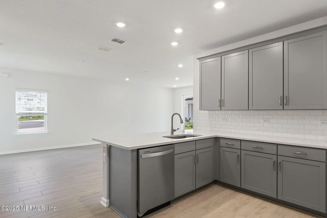 Photo of 94 RIPPLE Road