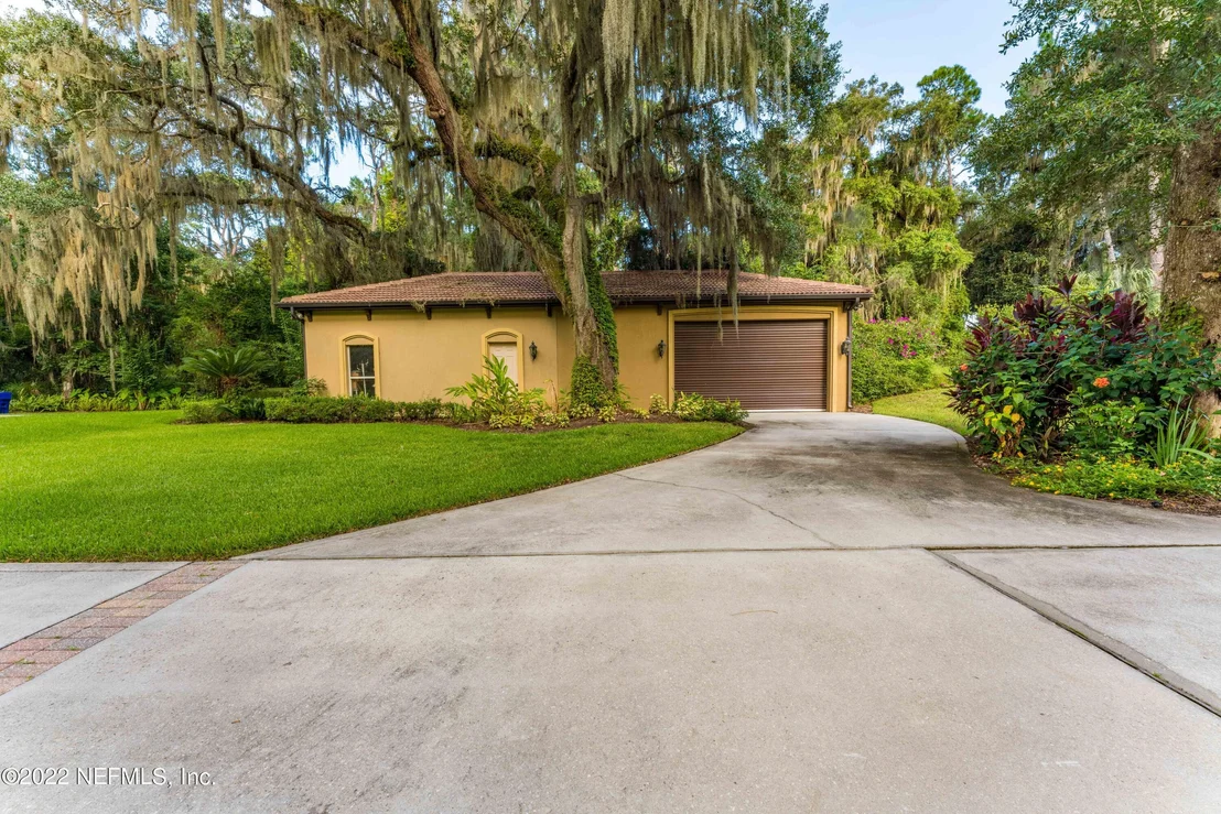 Photo of 8289 COLEE COVE Road