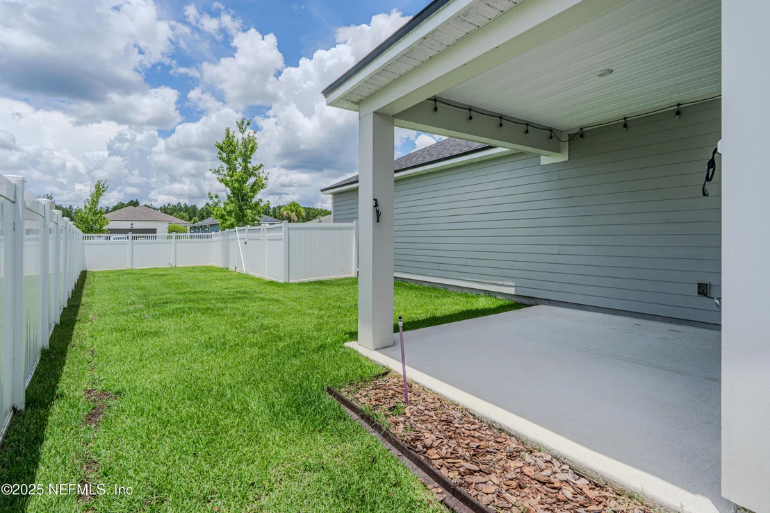 Photo of 575 BUTTONWOOD Loop