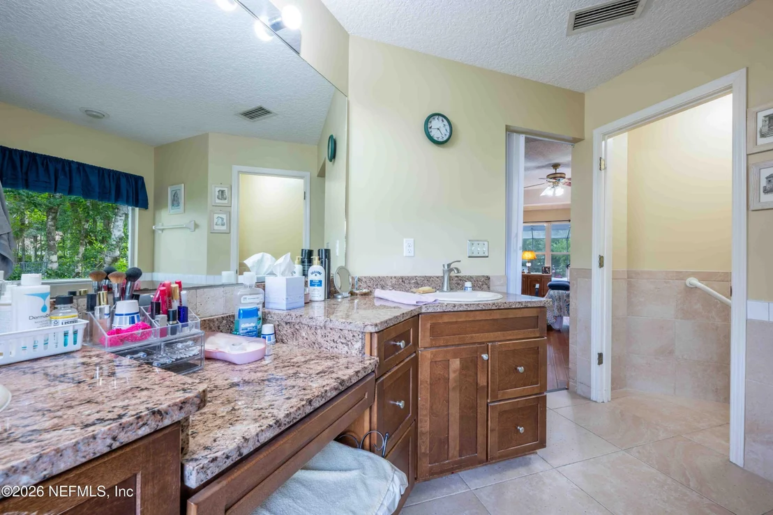 Photo of 838 WESTMINSTER Drive