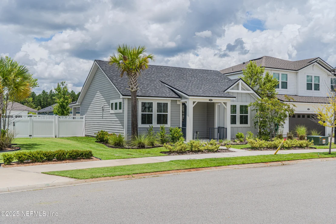 Photo of 575 BUTTONWOOD Loop