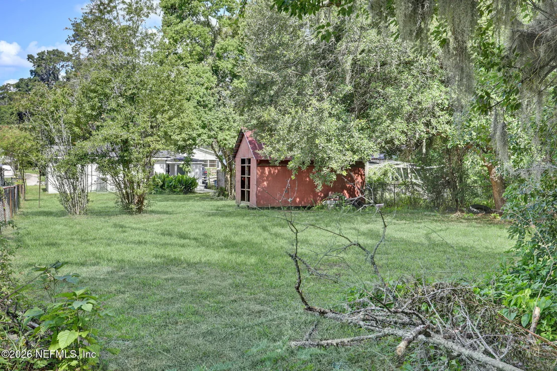 Photo of 2425 HOLMES Street
