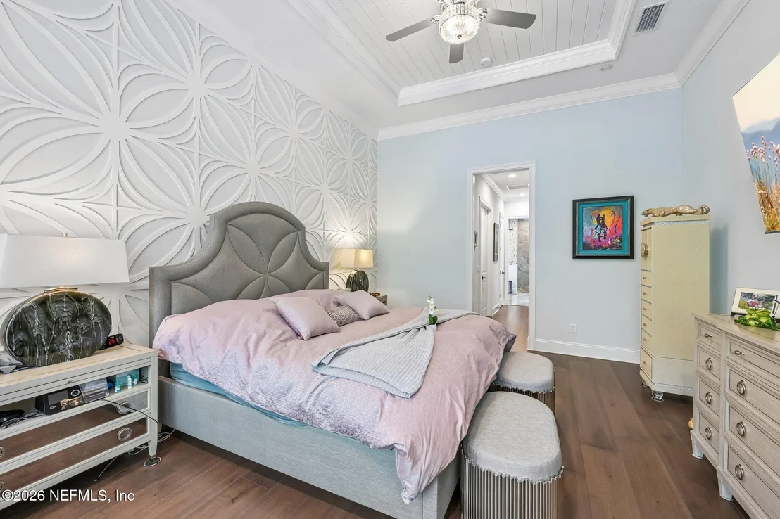 Photo of 375 SEAGROVE Drive