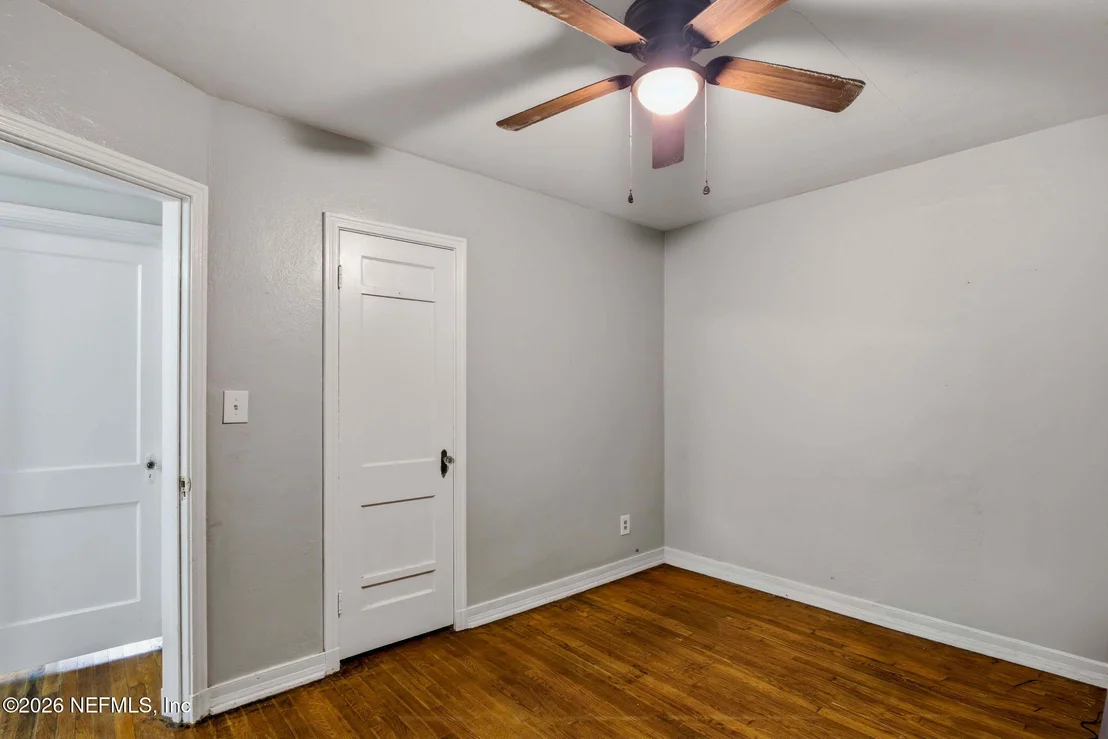 Photo of 1532 CHARON Road