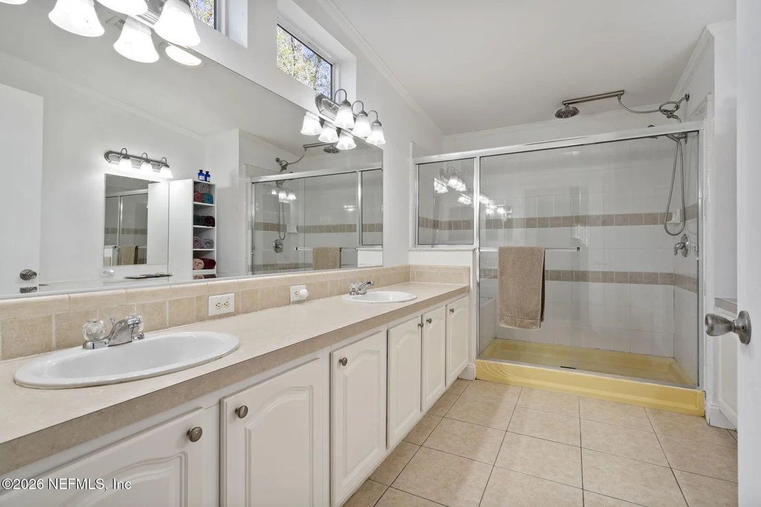 Photo of 2490 VIOLET Way
