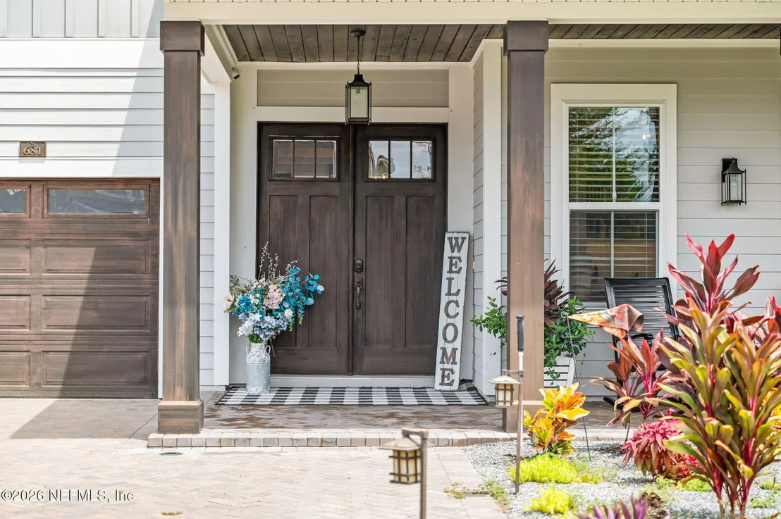 Photo of 681 GLENNEYRE Circle