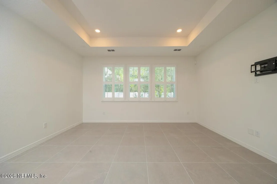 Photo of 127 SHELL CREEK Court
