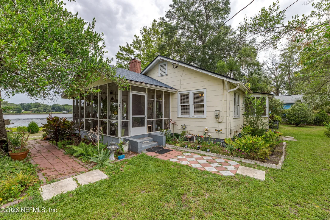 Photo of 1257 CEDAR BAY Road