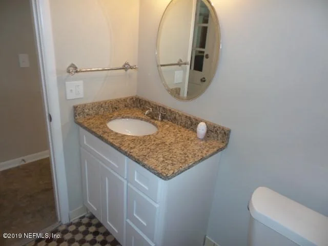 Photo of 2741 CLAIRBORO Road