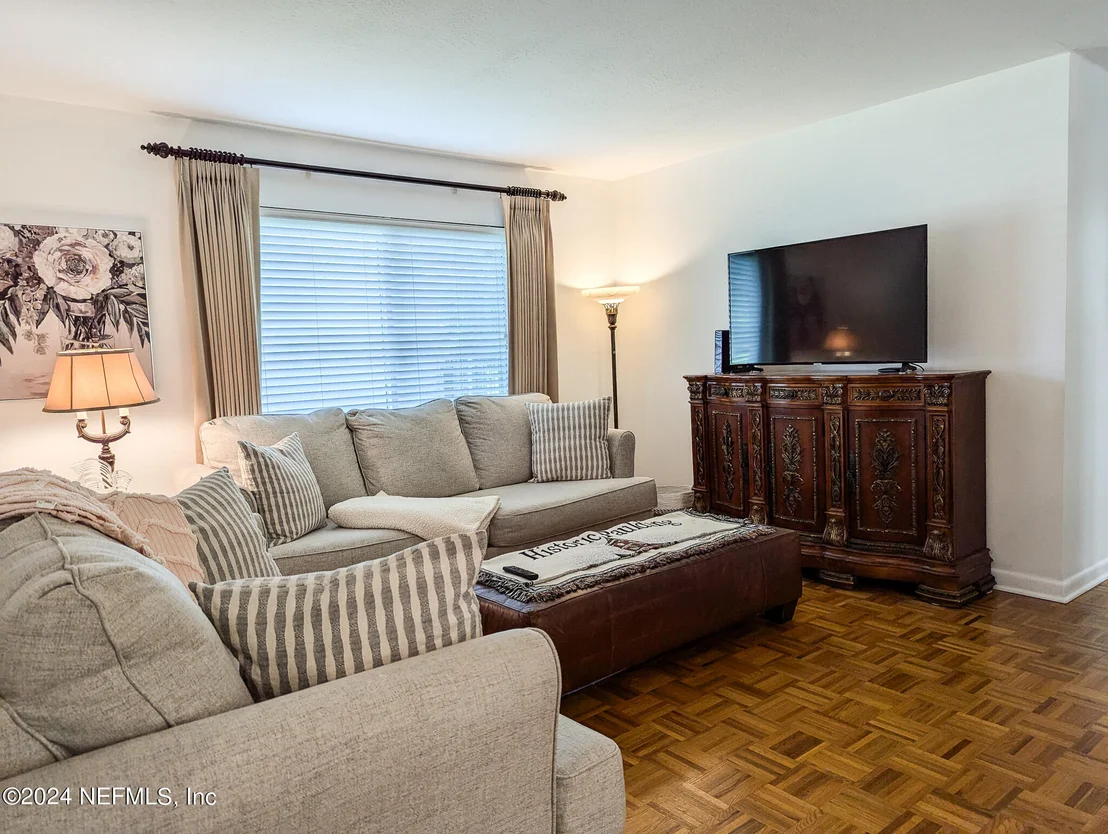 Photo of 7639 HILLSIDE Drive