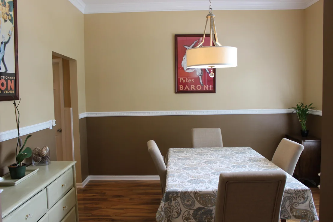 Photo of 408 CRESCENT POND