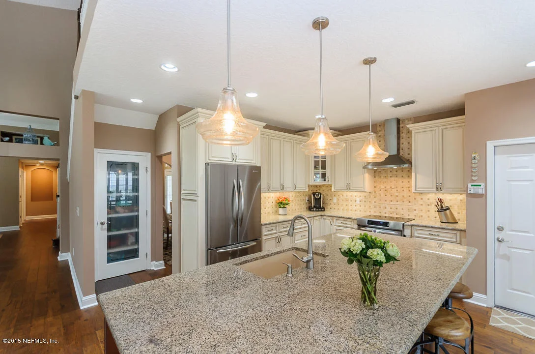 Photo of 7828 RITTENHOUSE Lane