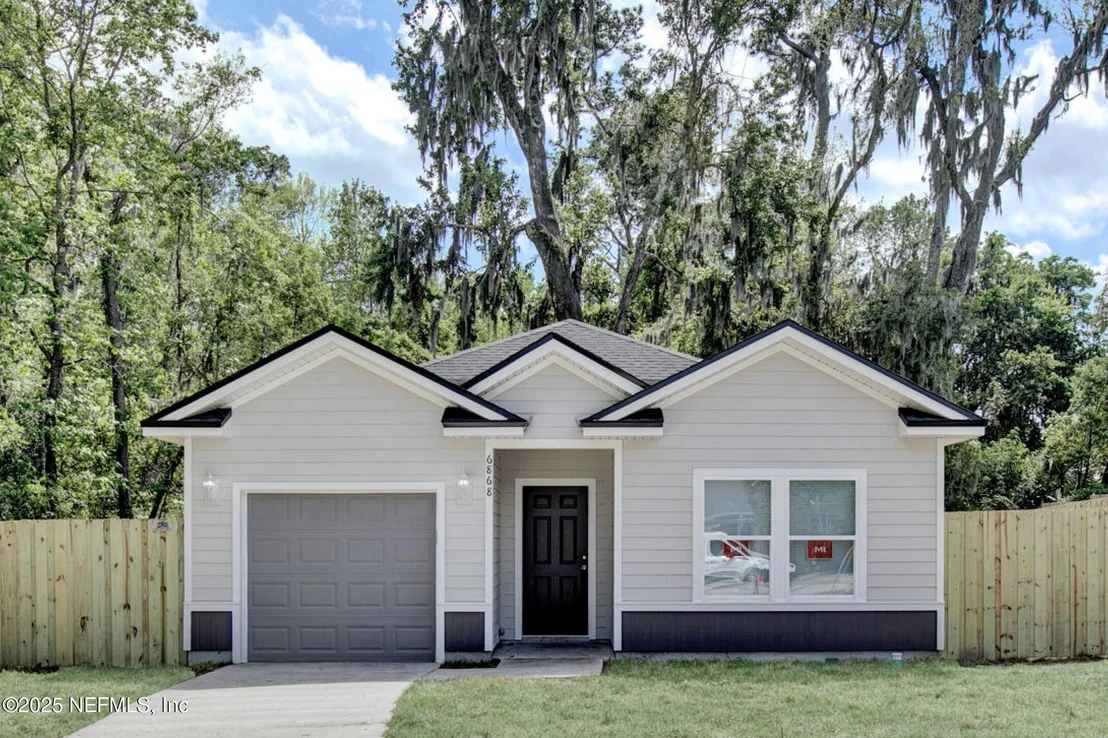 Photo of 6868 CRANE Avenue