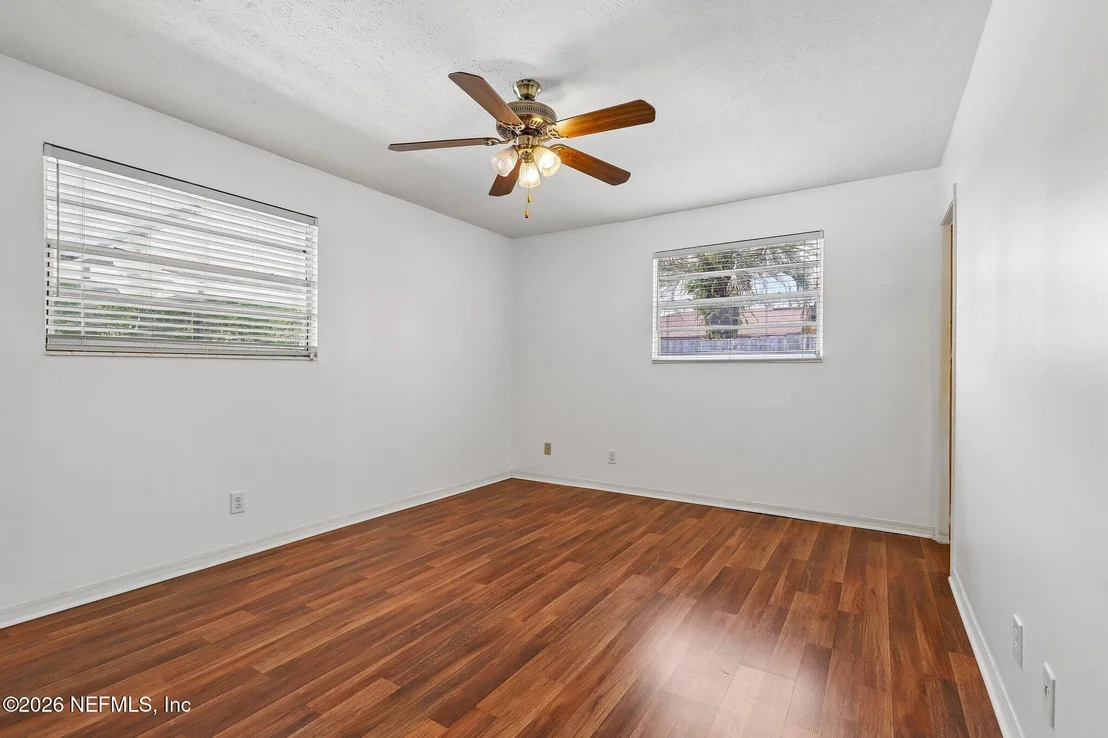 Photo of 332 DILLON Drive