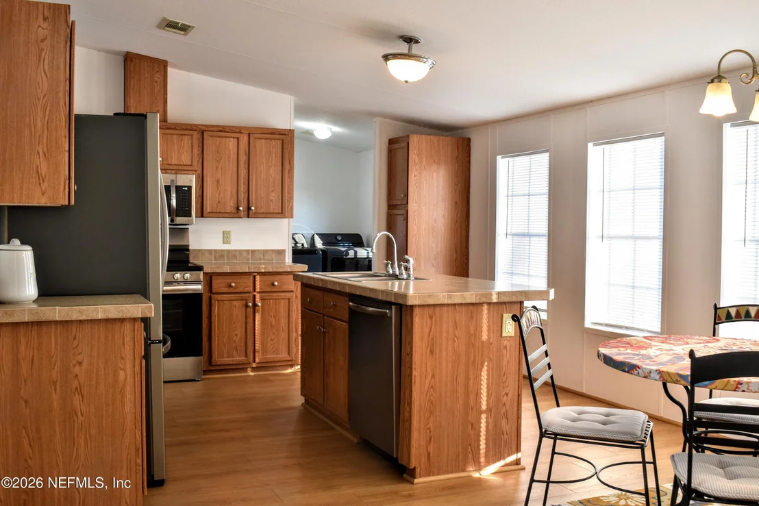 Photo of 117 LAKE VIEW Avenue