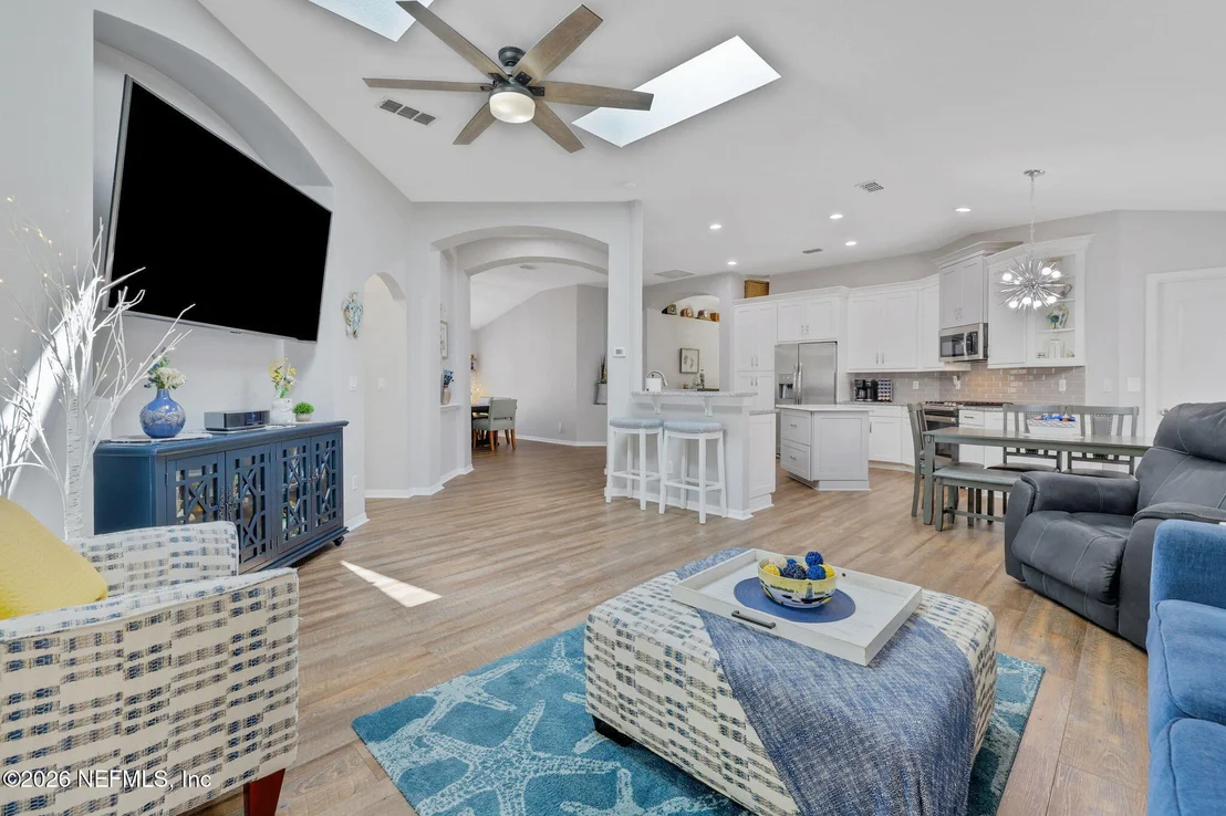 Photo of 1624 AUSTIN Lane