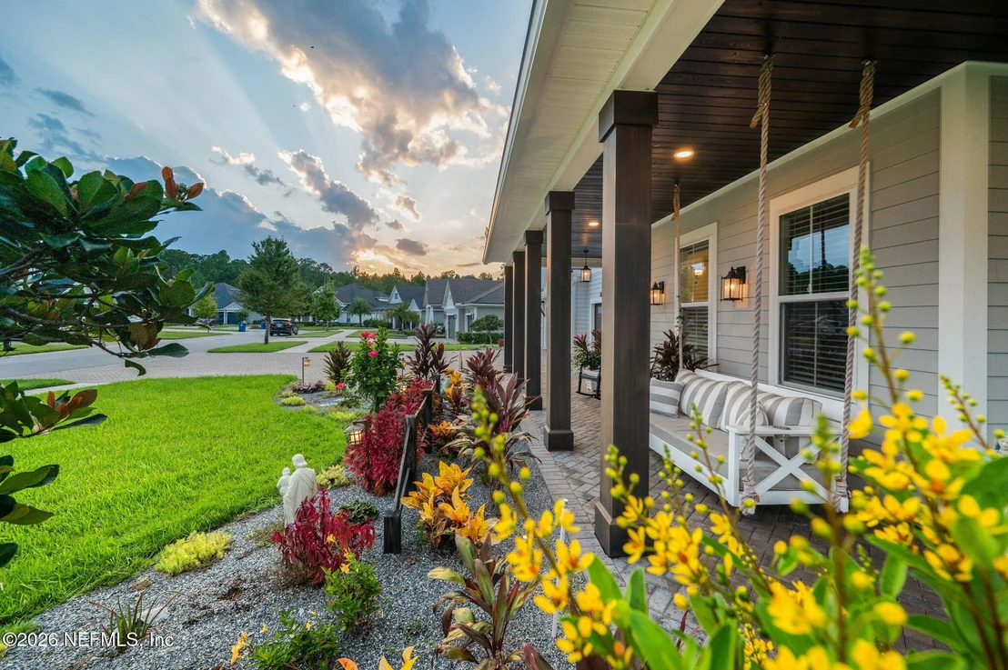 Photo of 681 GLENNEYRE Circle