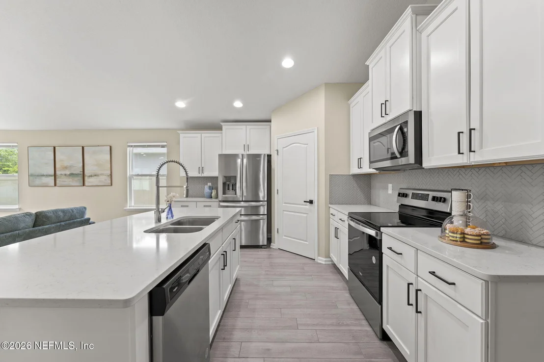 Photo of 70550 WINDING RIVER Drive