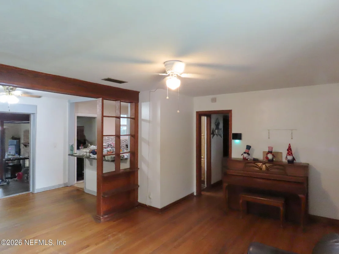 Photo of 2295 LAKE Drive