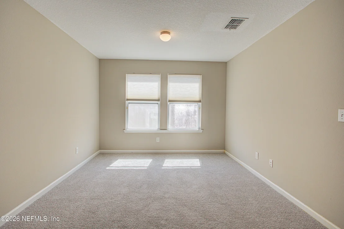 Photo of 40 HOWLAND Drive