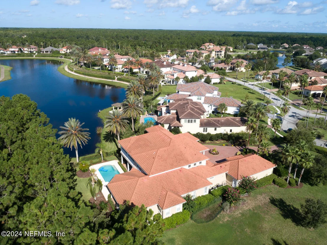 Photo of 752 PROMENADE POINTE Drive