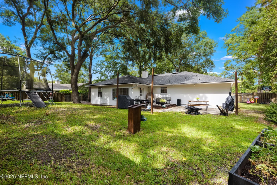 Photo of 5263 ELLEN Court