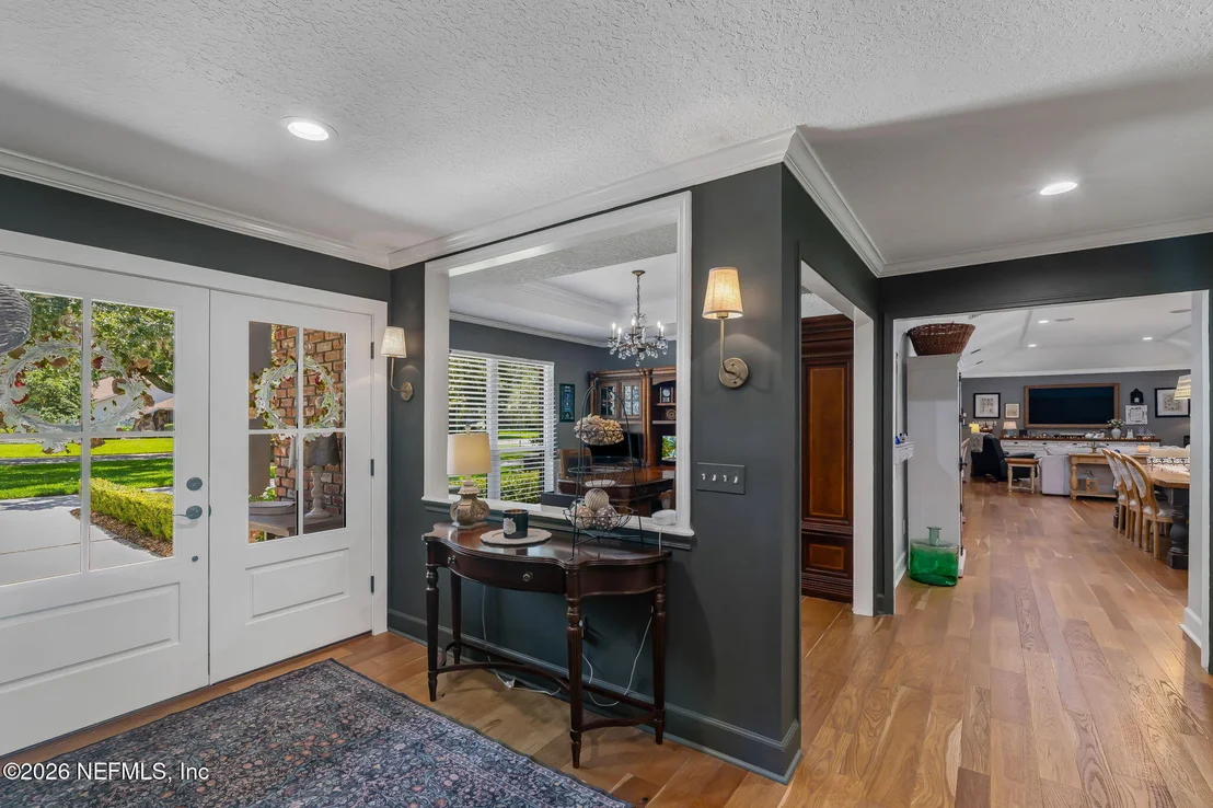 Photo of 8148 BLUE JAY Lane