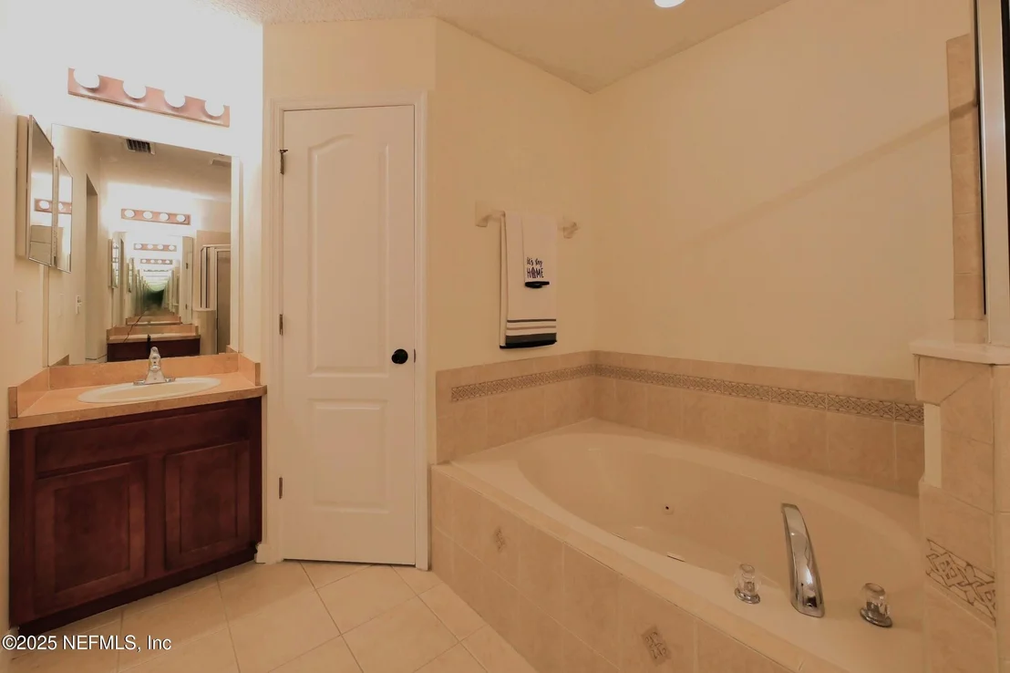 Photo of 12434 TROPIC Drive
