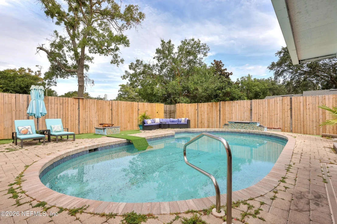 Photo of 2084 BROAD OAK Drive