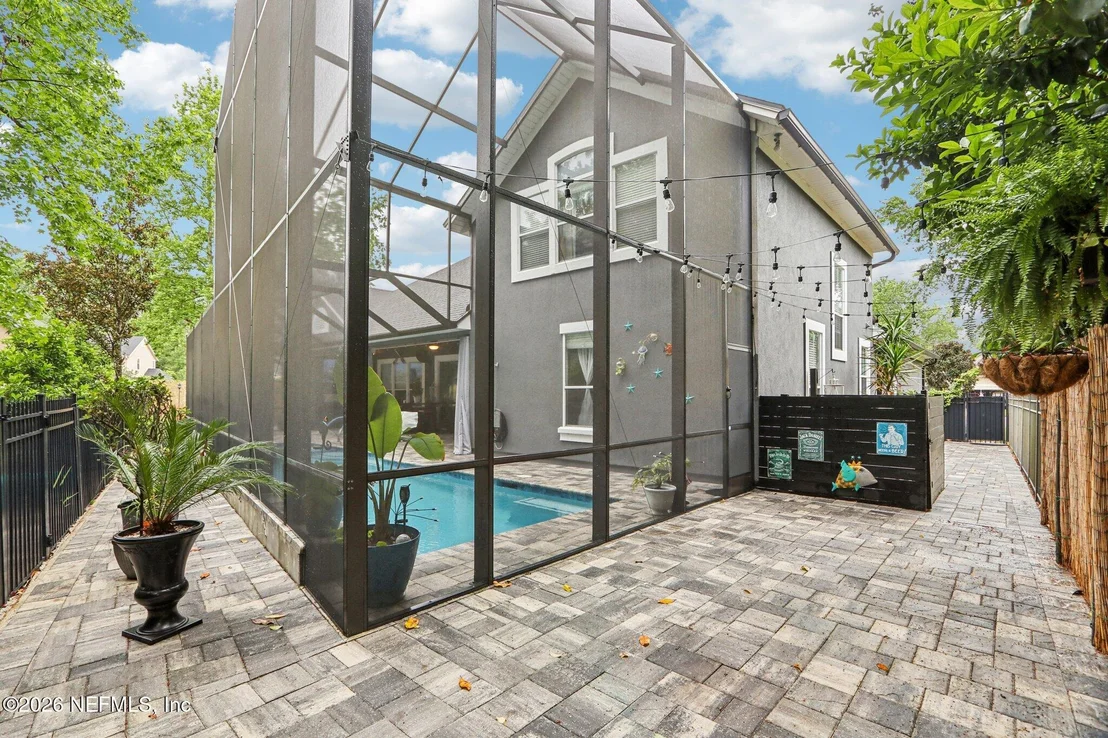 Photo of 1831 CROSS GREEN Way