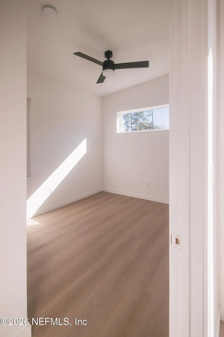 Photo of 572 WOODLAWN Road
