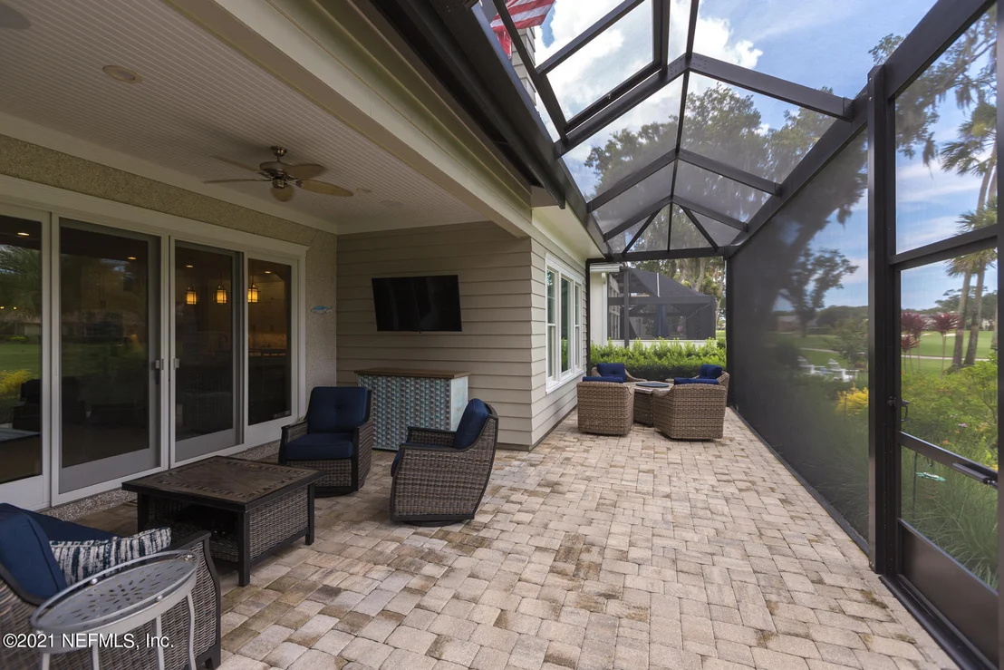 Photo of 236 LAUREL Lane