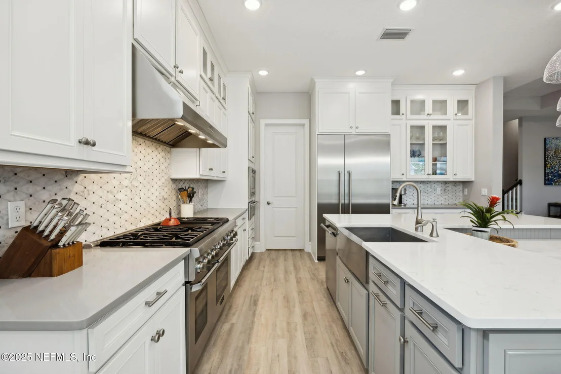 Photo of 300 OUTLOOK Drive