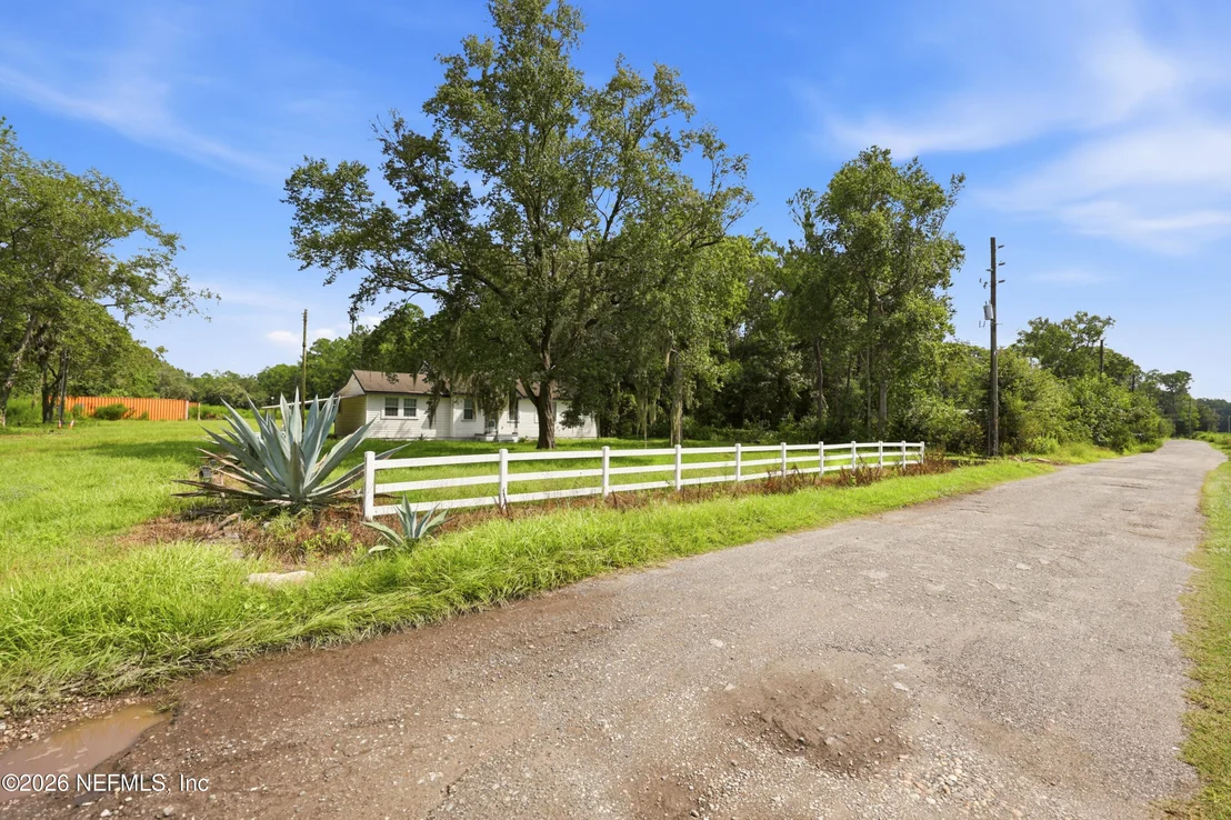Photo of 10107 PARMAN Road