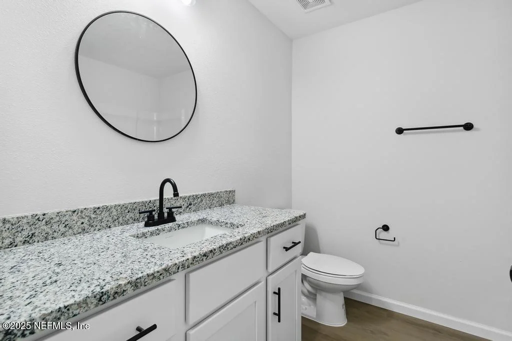 Photo of 6894 BARNEY Road