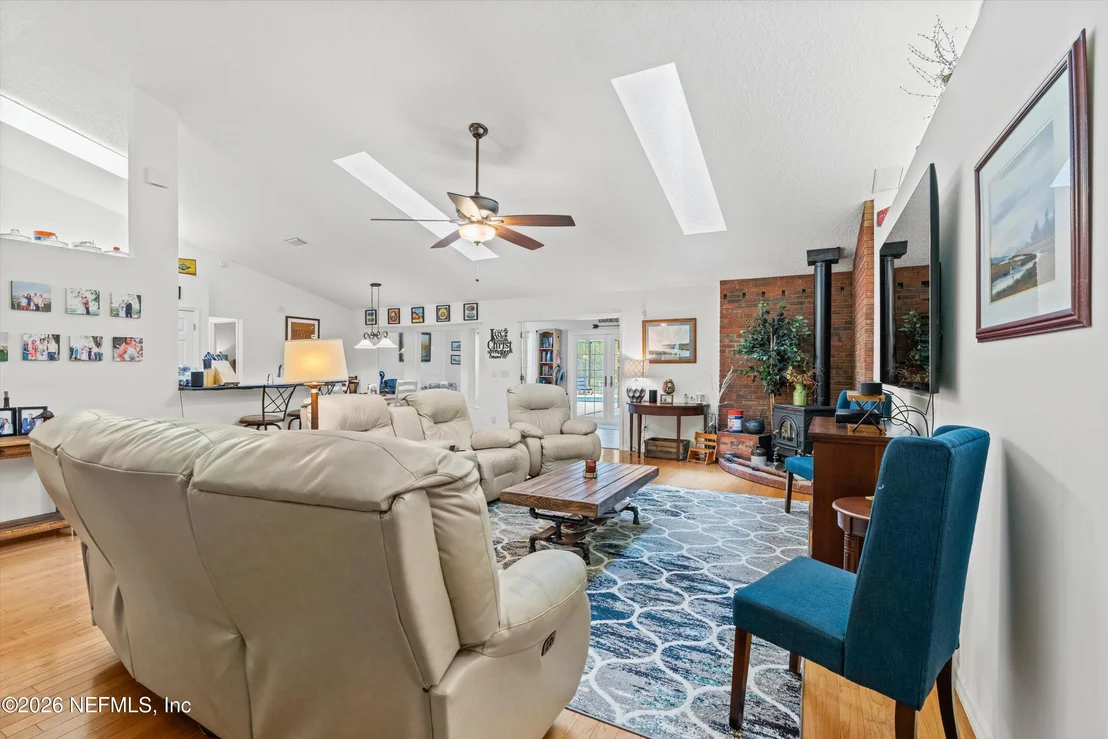 Photo of 5566 DON MANUEL Road