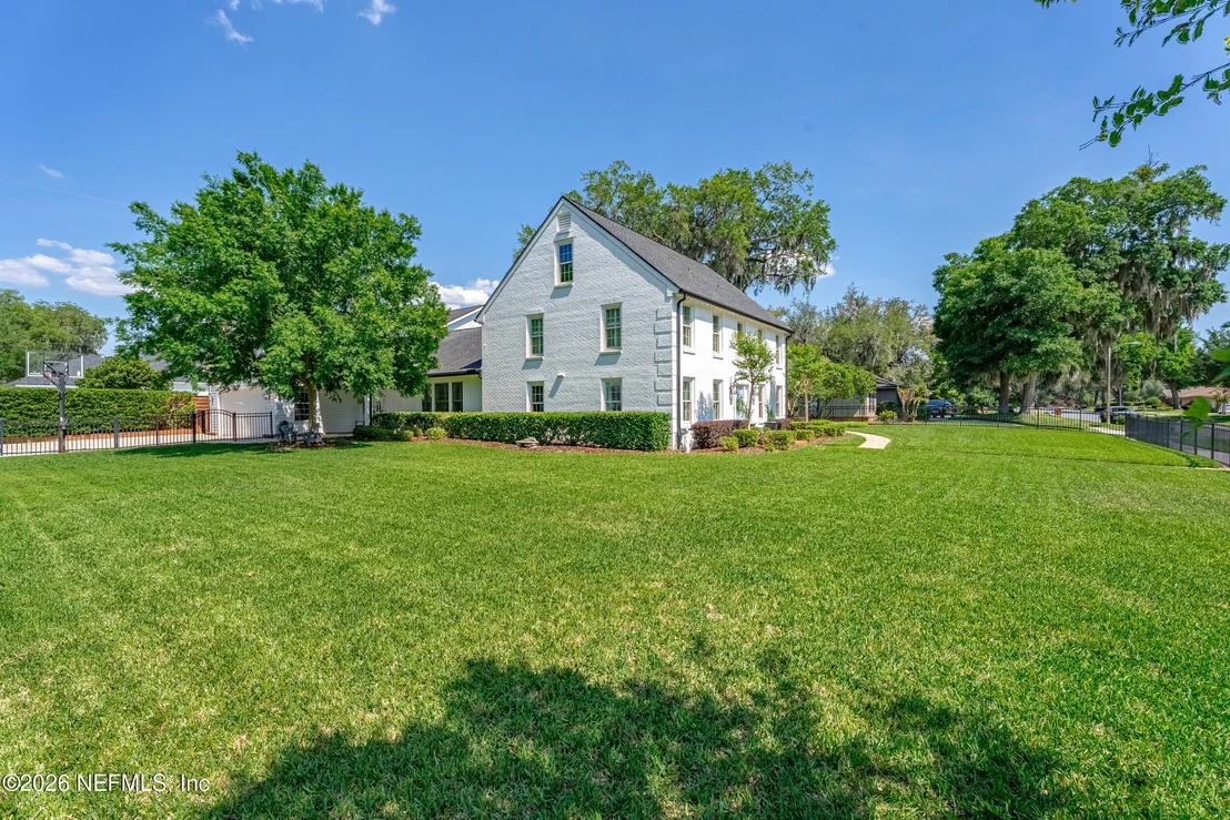 Photo of 9505 KUHN Road