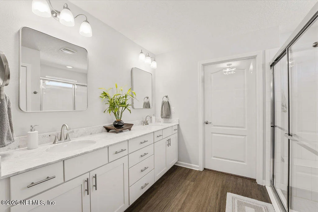 Photo of 480 PALACE Drive