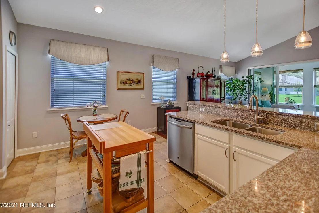 Photo of 584 N LEGACY Trail