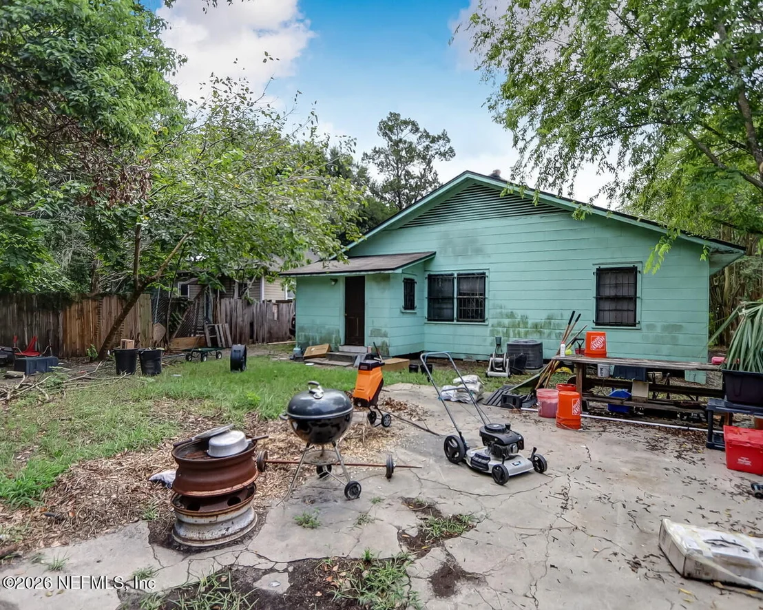 Photo of 947 MAYNARD Street