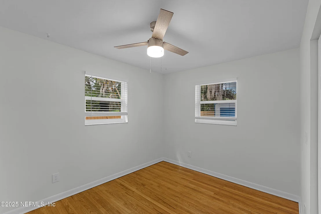 Photo of 10553 HEMMING Road