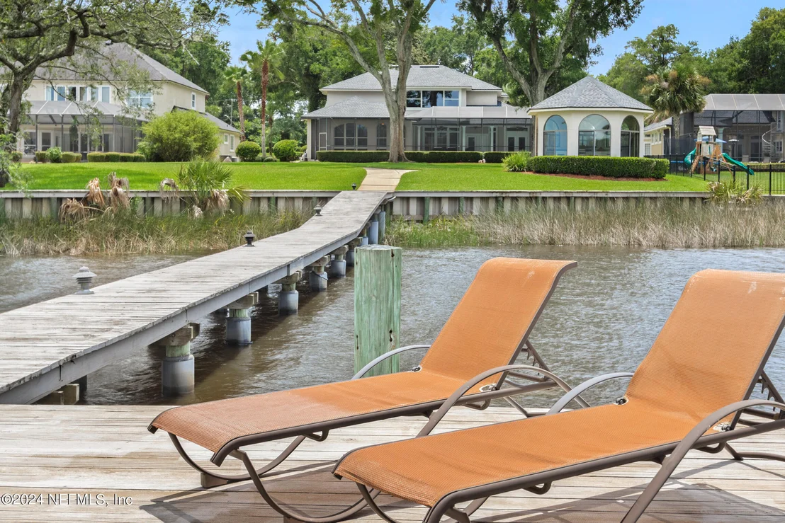 Photo of 1119 CEDAR BAY Road