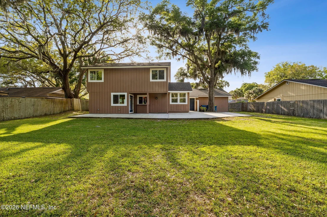 Photo of 4425 BEACON Drive W