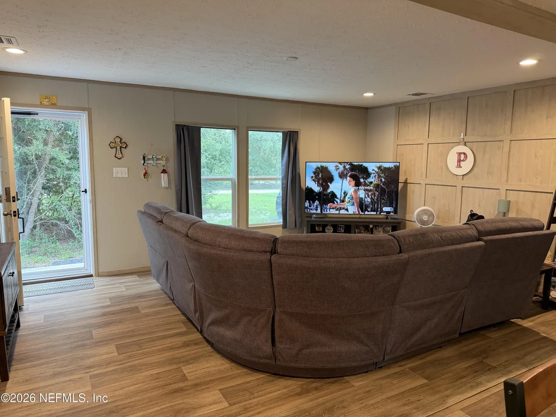 Photo of 5900 SEQUOIA Road