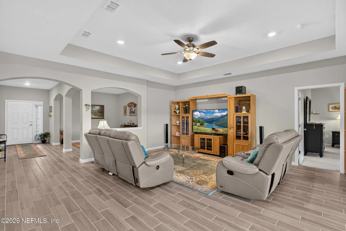 Photo of 9639 LOVAGE Lane